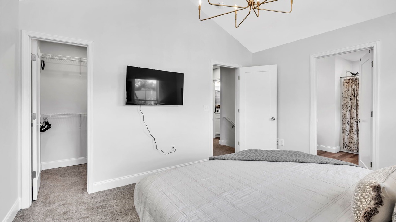Photo of Bedroom in Taylors