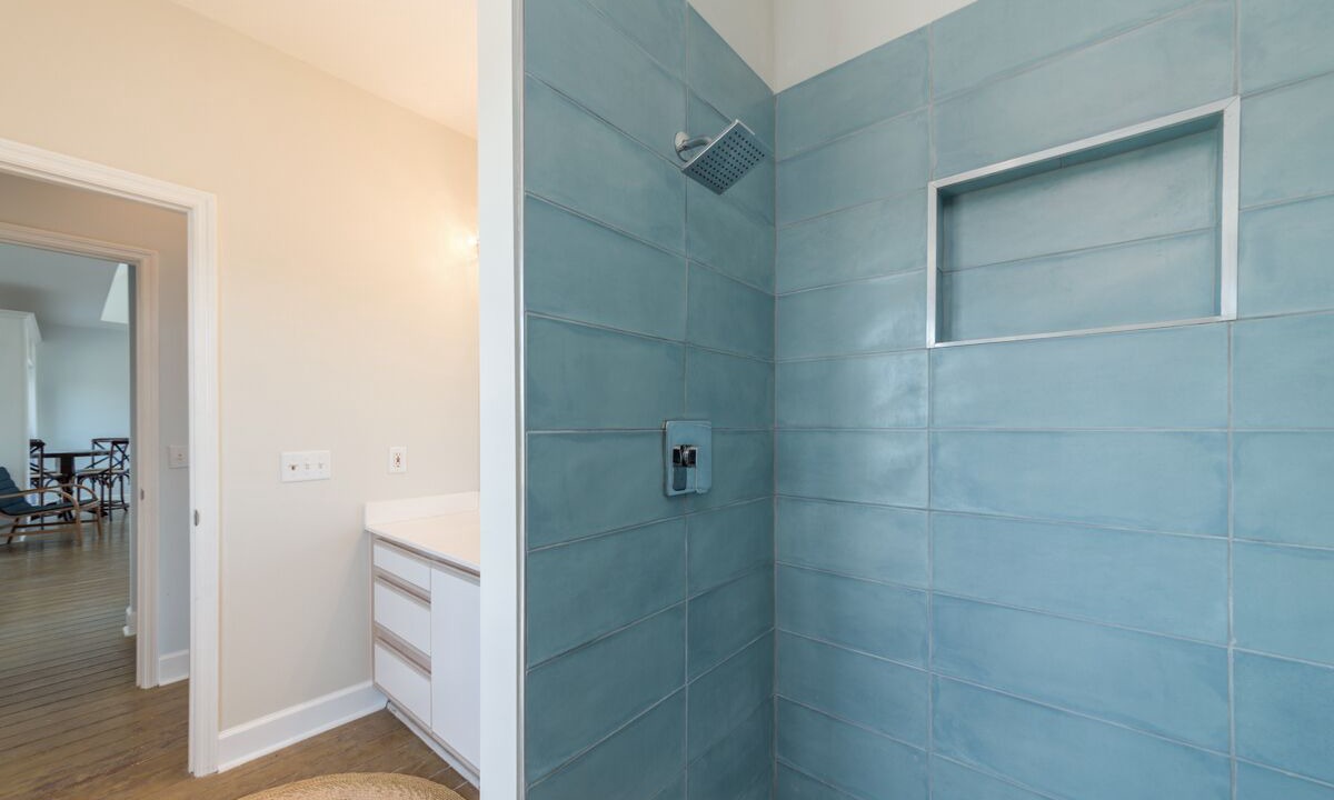 Photo of Bathroom in Oceanmarsh Subdivision