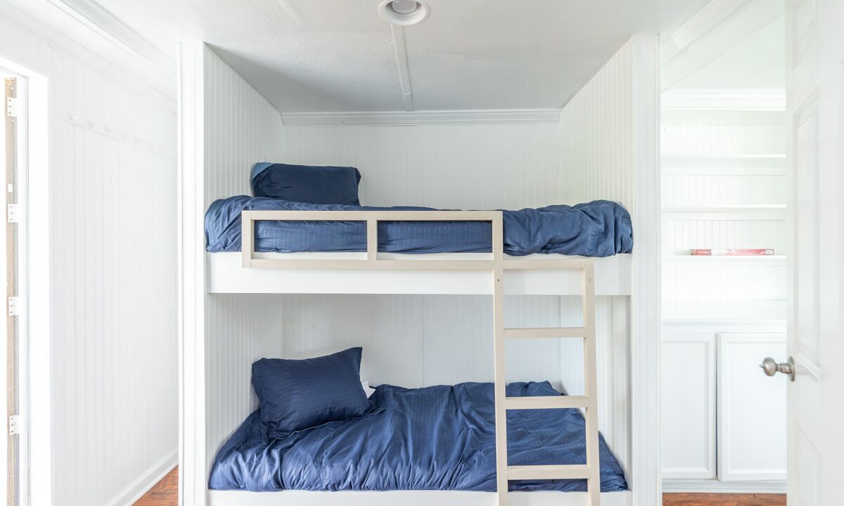 Photo of Bedroom in Oceanmarsh Subdivision