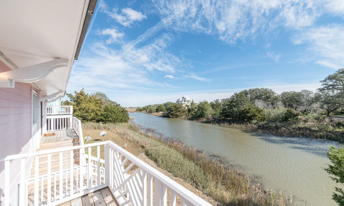 Photo of Patio Balcony in Oceanmarsh Subdivision