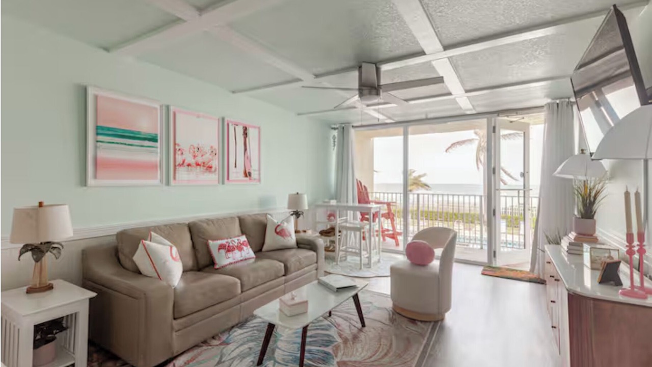 Photo of Livingroom in Hutchinson Island South