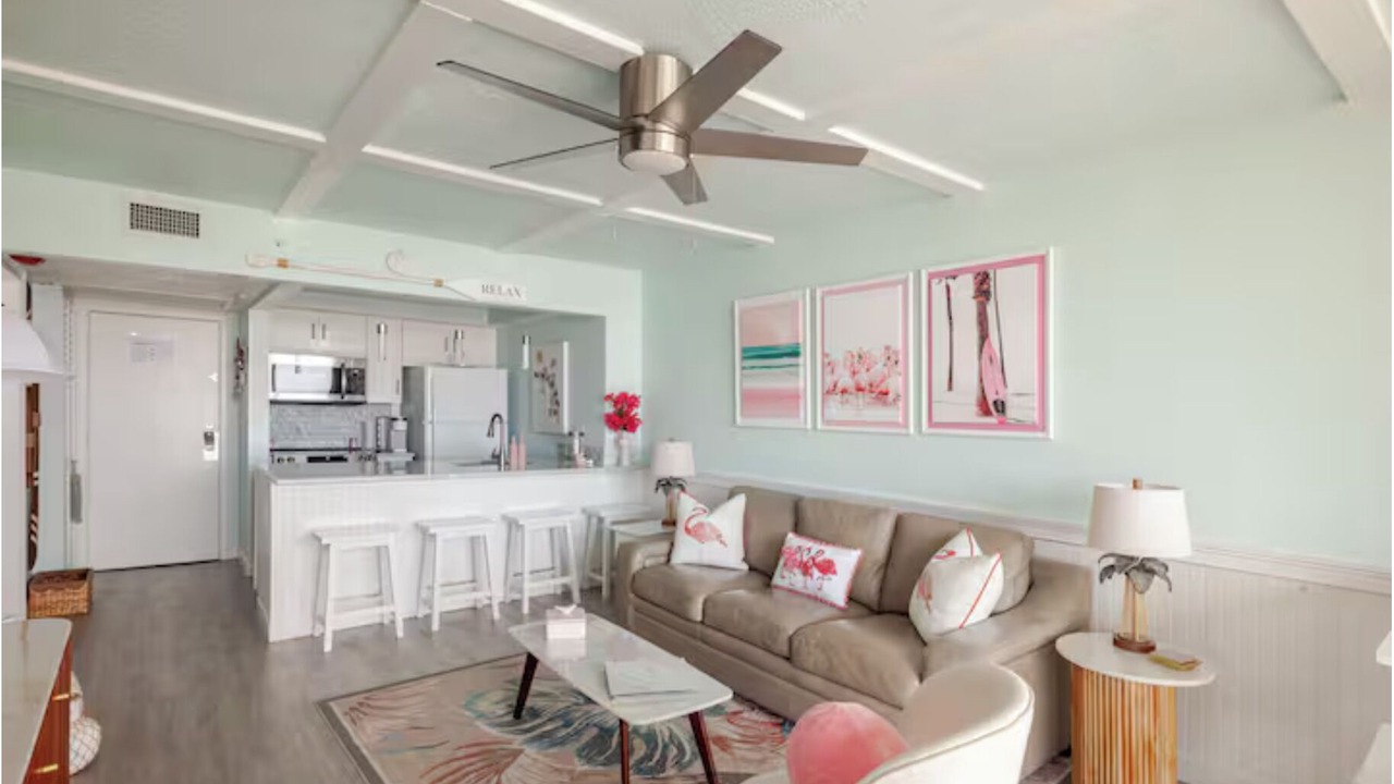 Photo of Livingroom in Hutchinson Island South