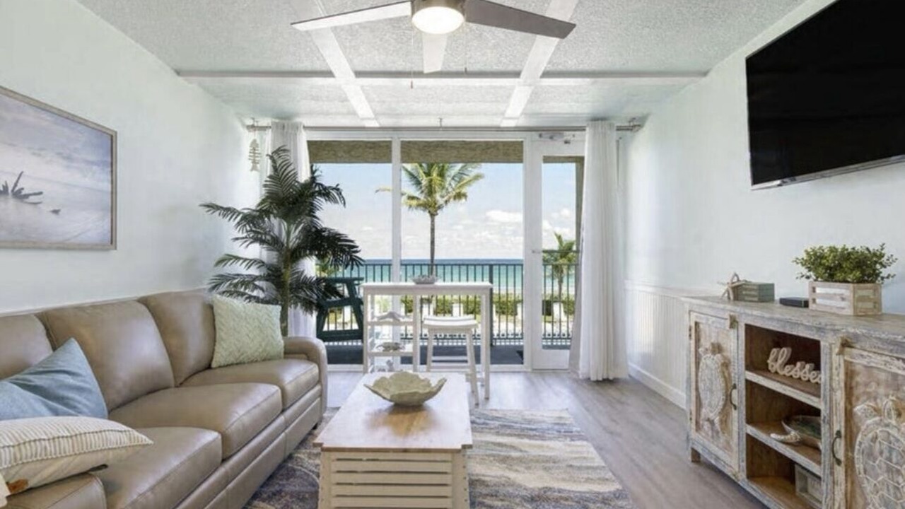 Photo of Livingroom in Hutchinson Island South