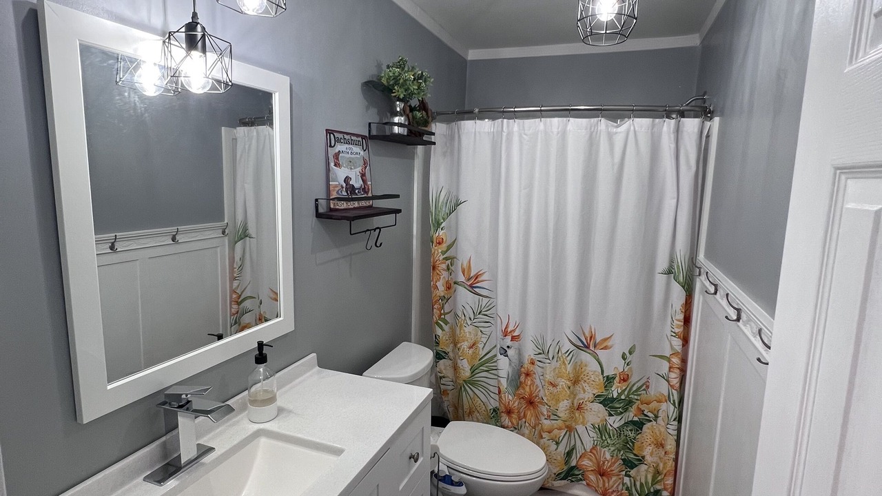 Photo of Bathroom in Townville