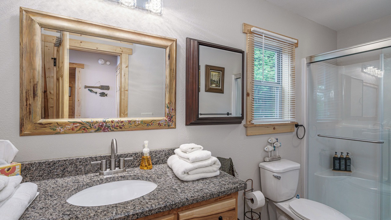 Photo of Bathroom in Murphy