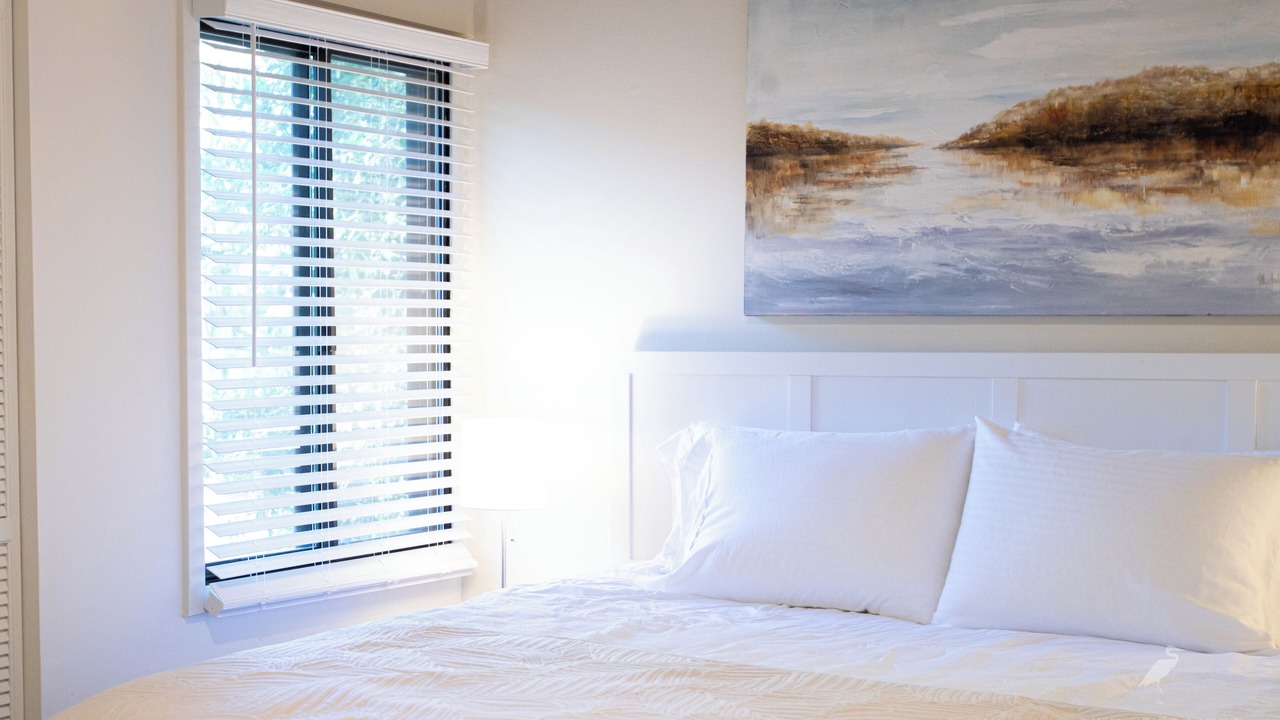 Photo of Bedroom in Night Heron