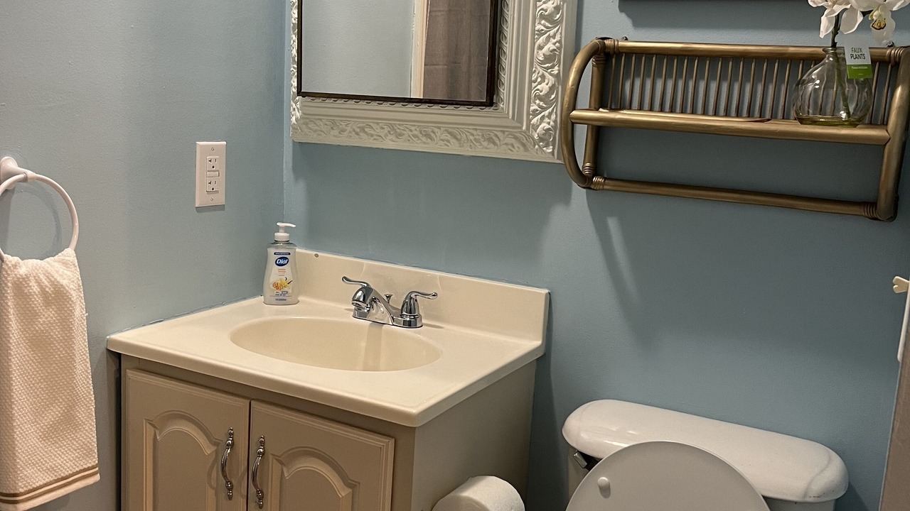 Photo of Bathroom in Eagle Lake