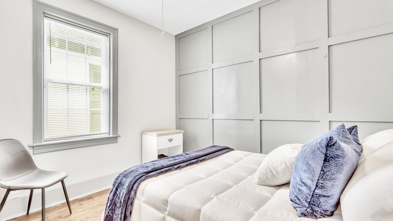 Photo of Bedroom in Midtown