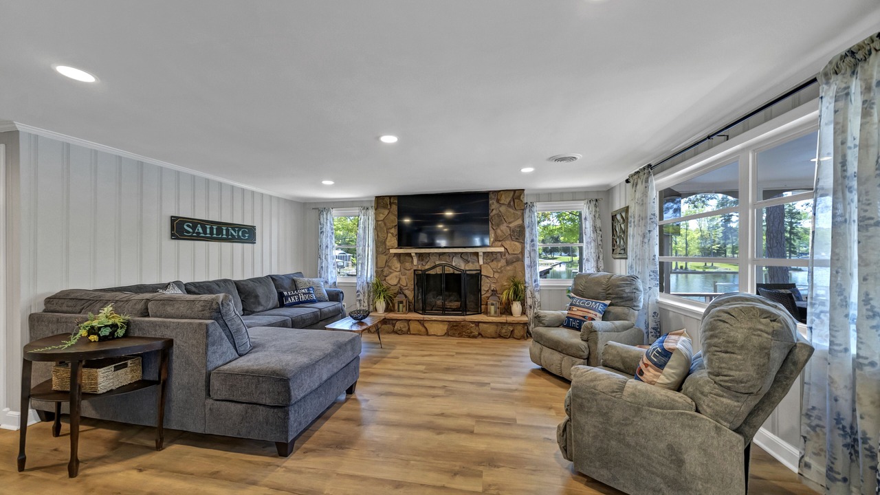 Photo of Livingroom in Chapin