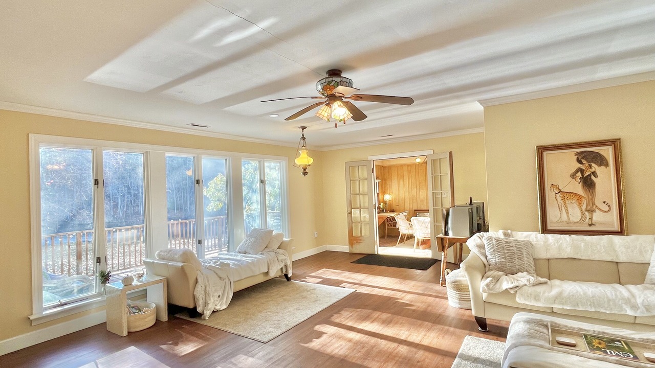 Photo of Livingroom in Wake Forest