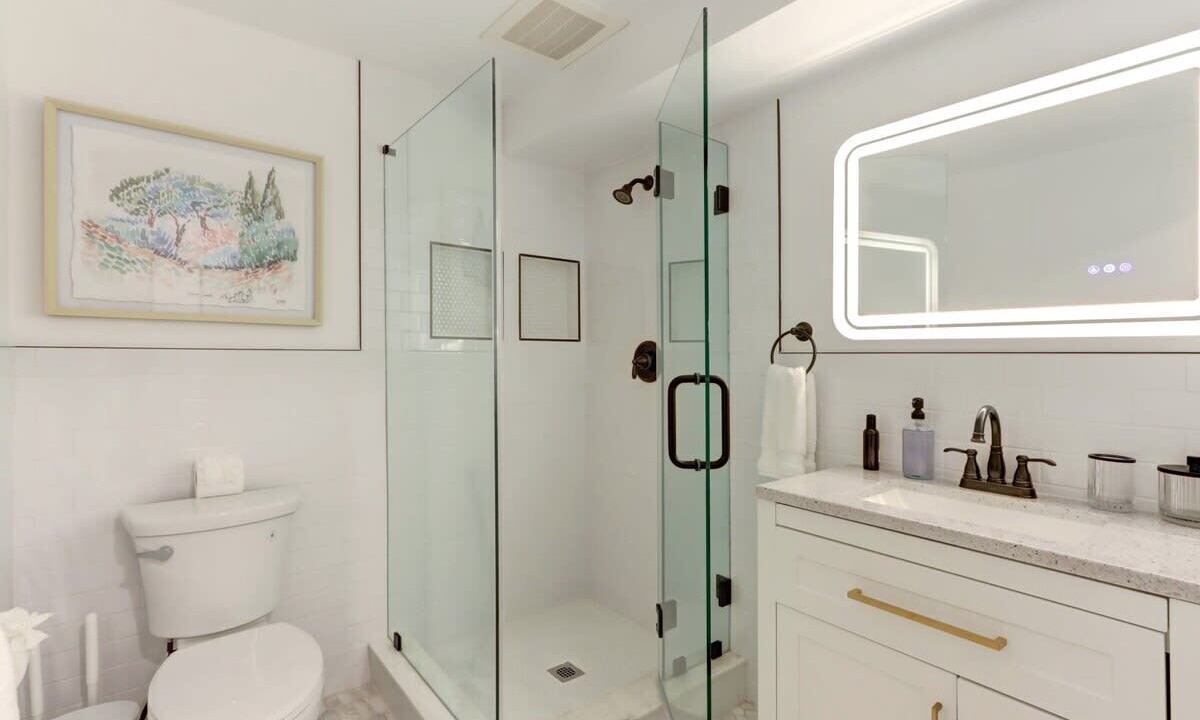 Photo of Bathroom in Historic District - North