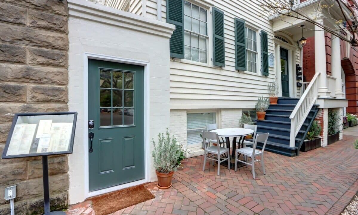 Photo of Outdoor in Historic District - North