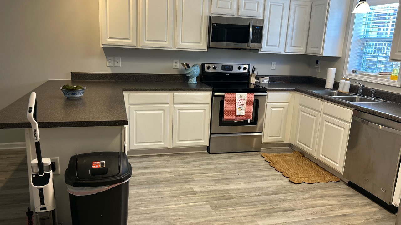 Photo of Kitchen in White Lake