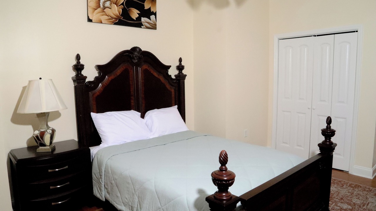 Photo of Bedroom in Appling