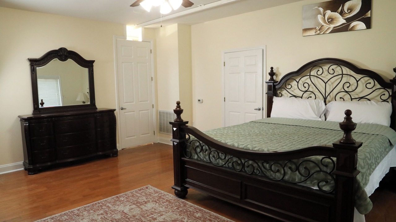 Photo of Bedroom in Appling