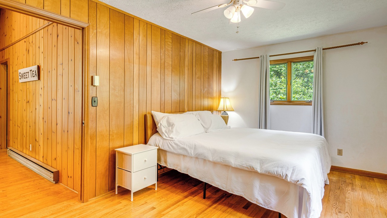 Photo of Bedroom in Brevard