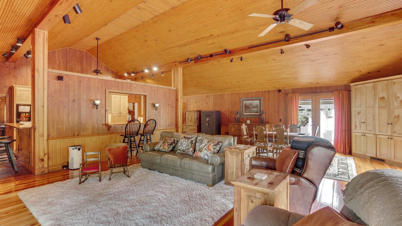 Photo of Livingroom in Ruffin