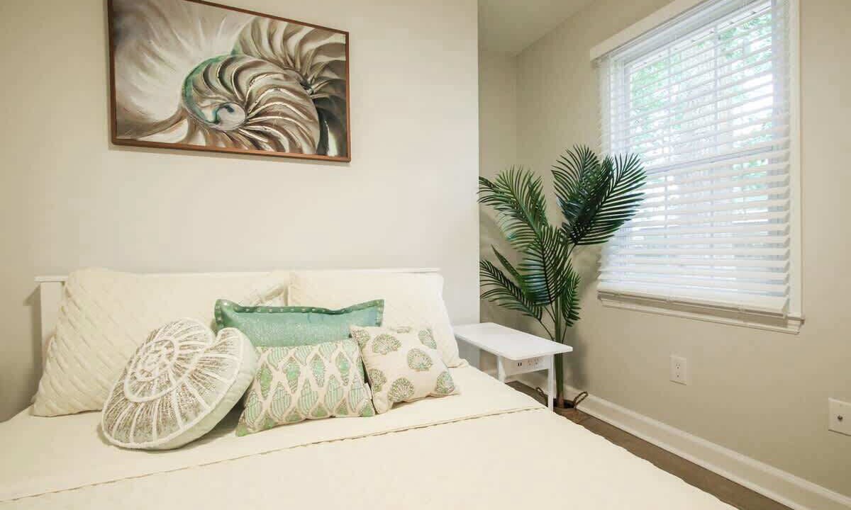 Photo of Bedroom in Pooler