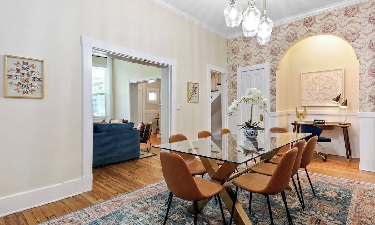Photo of Livingroom in Dixon Park