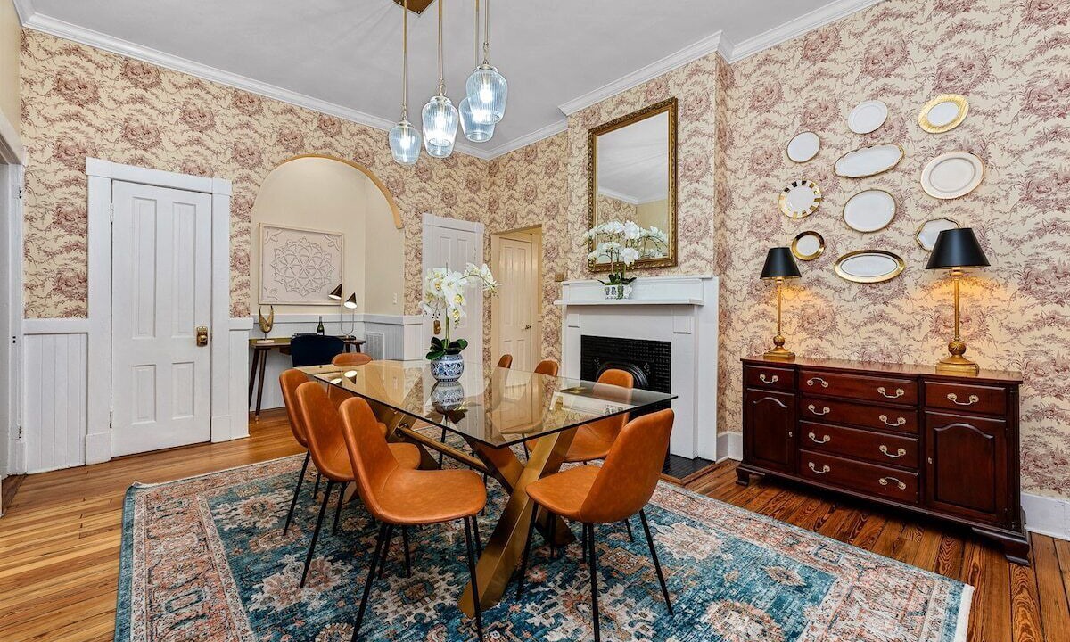 Photo of Livingroom in Dixon Park