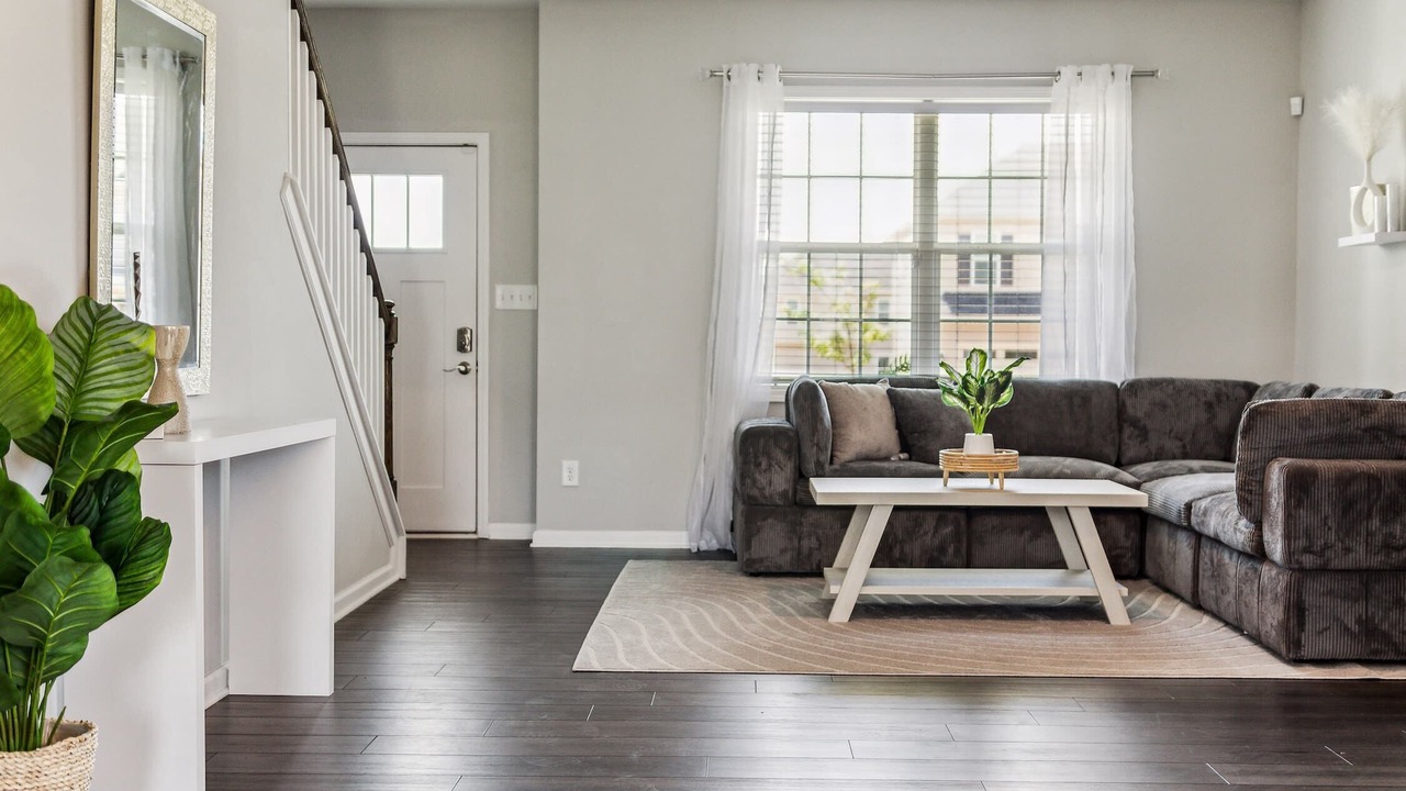 Photo of Livingroom in East Fayetteville