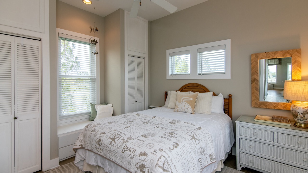 Photo of Bedroom in Edisto Island