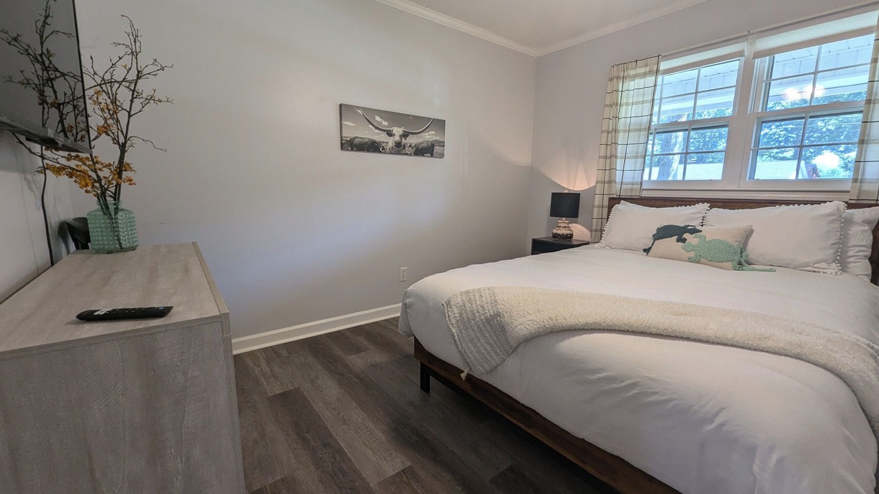 Photo of Bedroom in Taylors