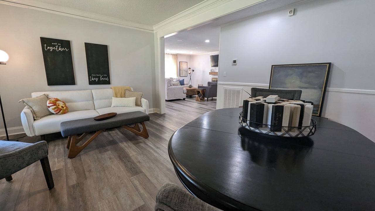 Photo of Livingroom in Taylors