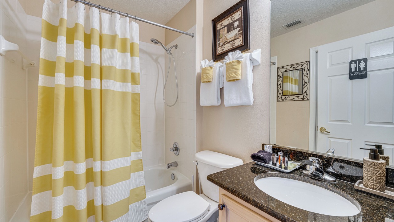Photo of Bathroom in Calabay Parc