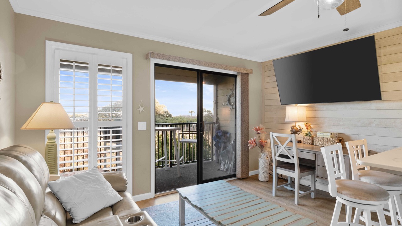 Photo of Livingroom in Folly Field
