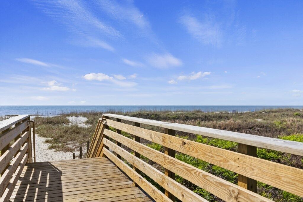 Photo of Outdoor in Folly Field
