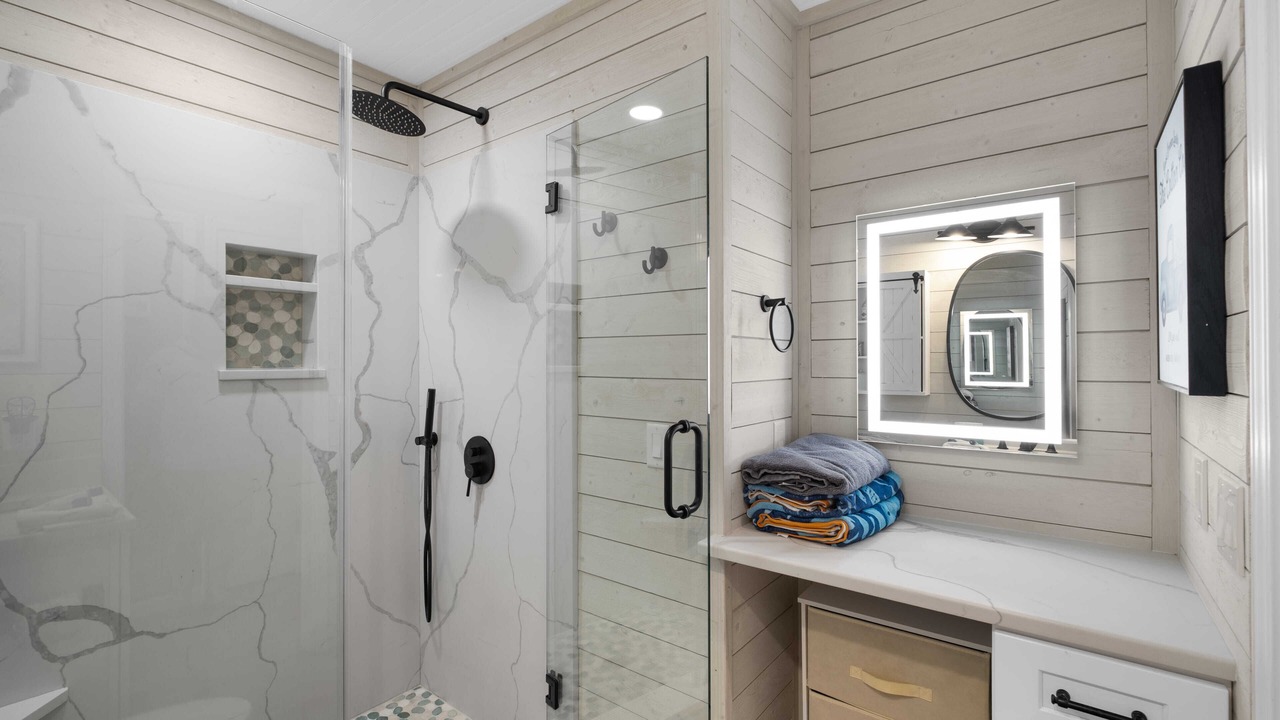 Photo of Bathroom in Folly Field