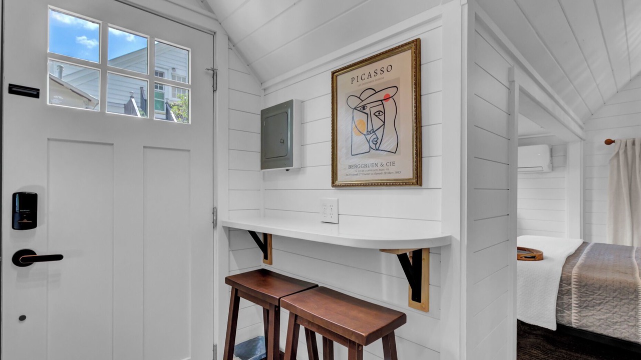 Photo of Bedroom in Summerville Historic District