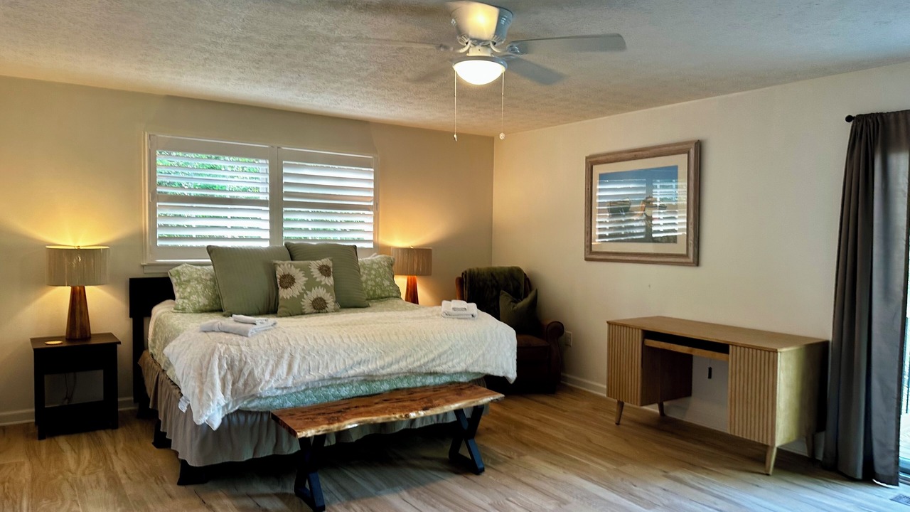 Photo of Bedroom in Seneca