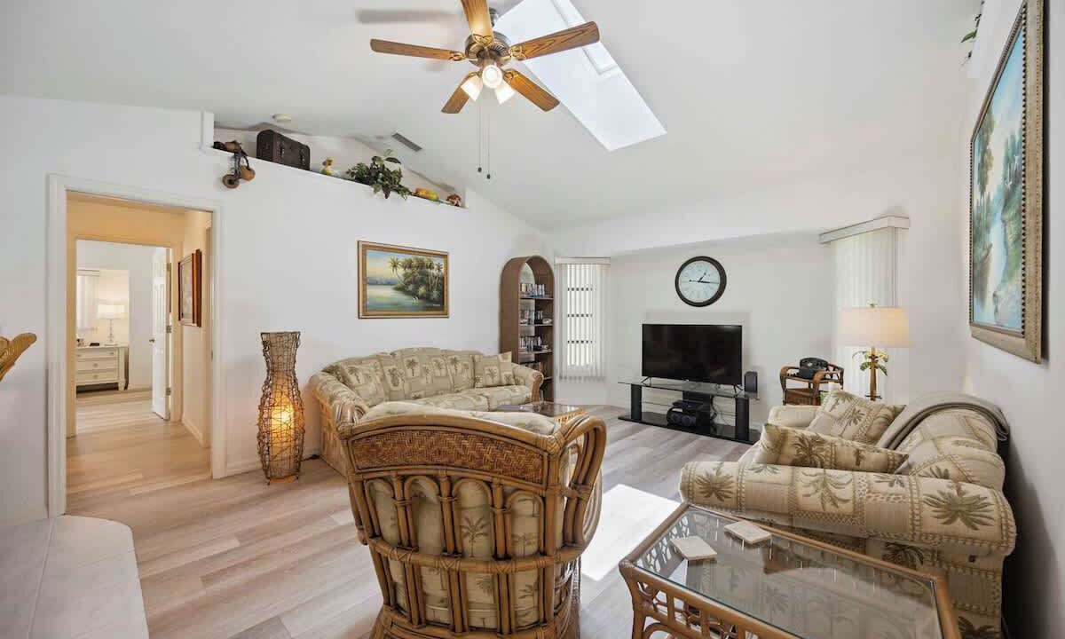 Photo of Livingroom in Port Charlotte