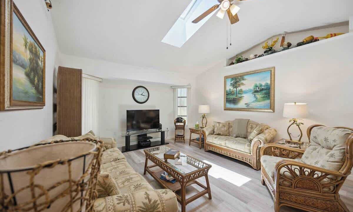 Photo of Livingroom in Port Charlotte