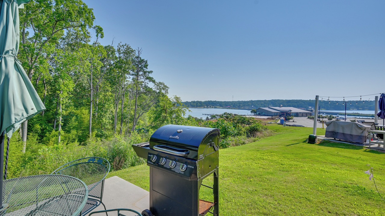 Photo of Outdoor in Greenwood