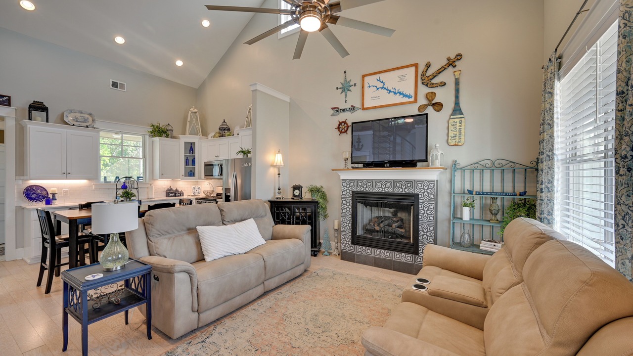 Photo of Livingroom in Greenwood