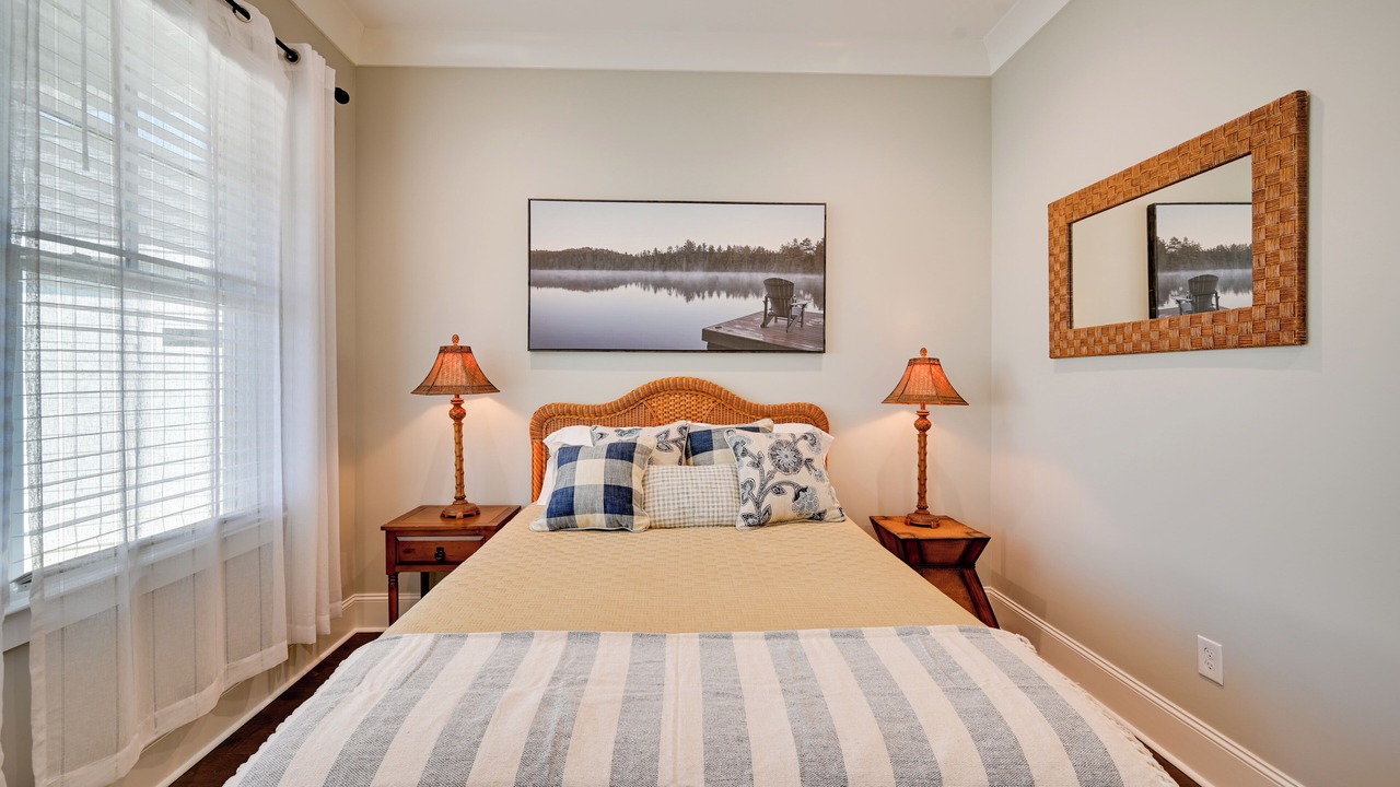 Photo of Bedroom in Greenwood