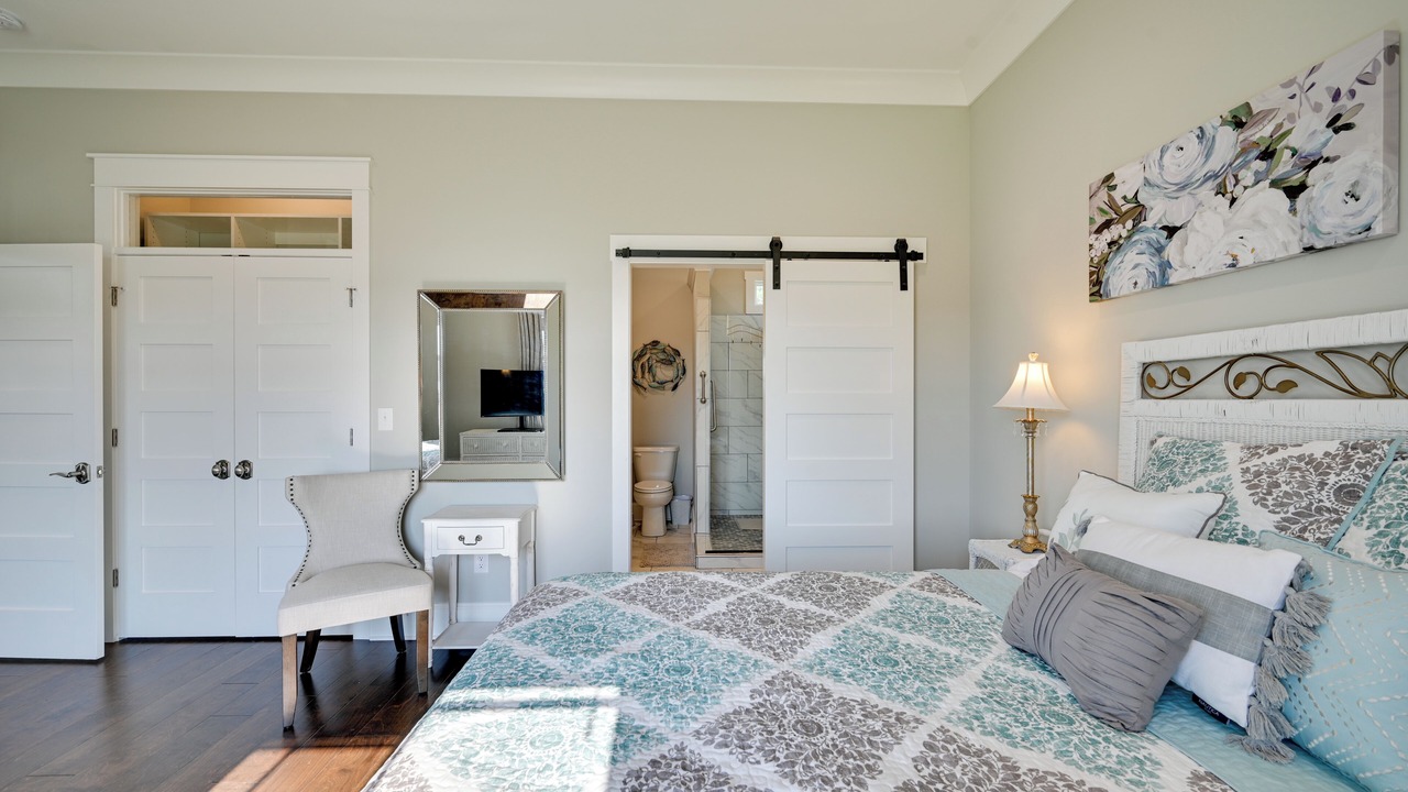 Photo of Bedroom in Greenwood