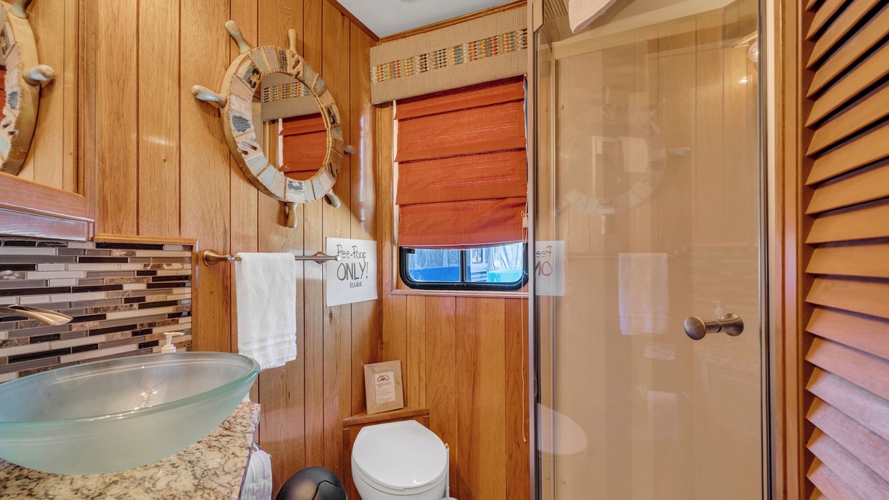 Photo of Bathroom in Smithville