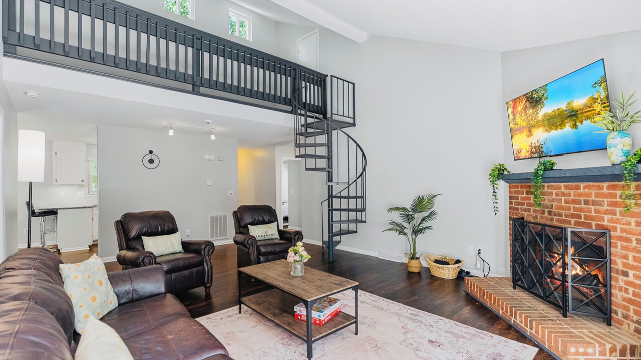 Photo of Livingroom in Mint Hill