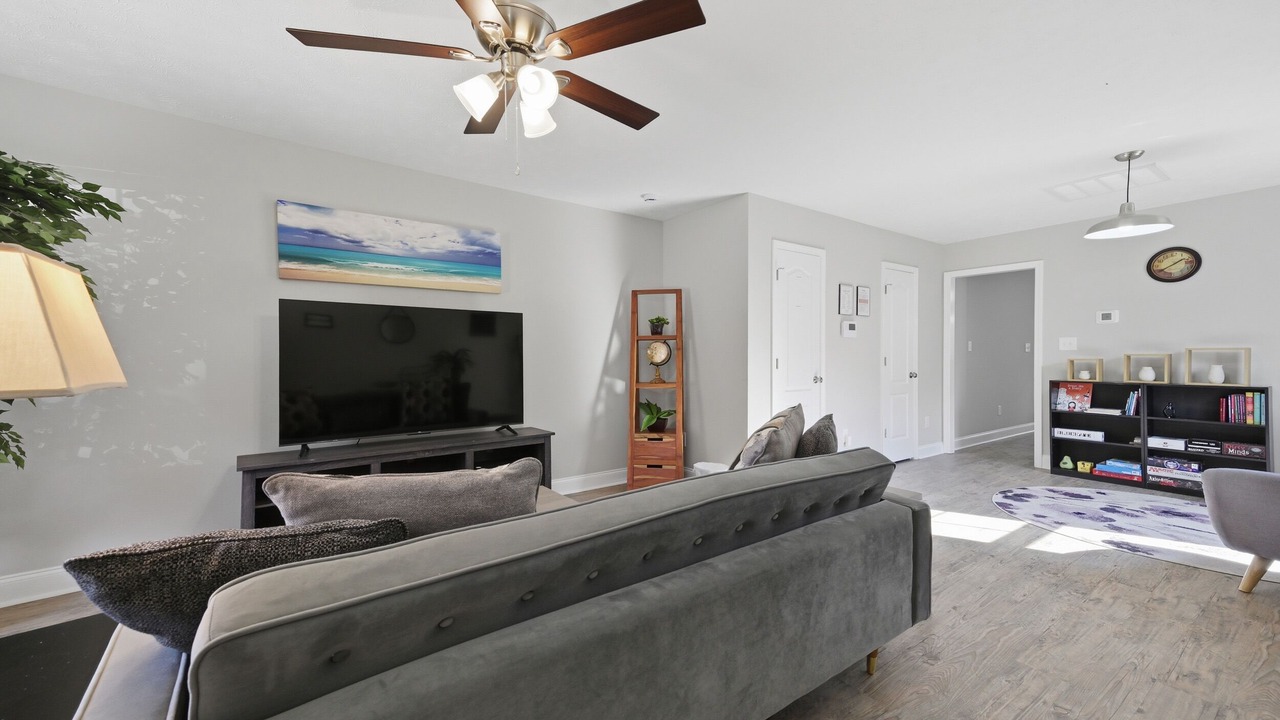 Photo of Livingroom in Terry Sanford