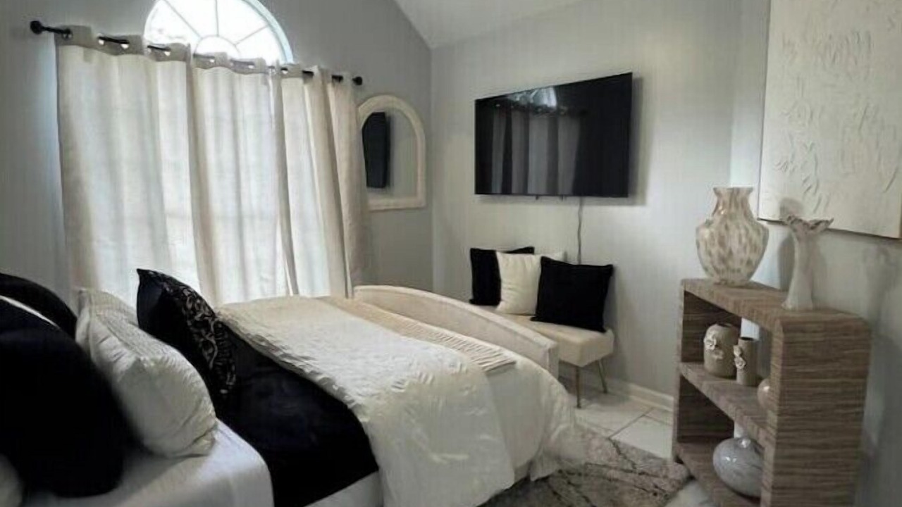 Photo of Bedroom in Pooler