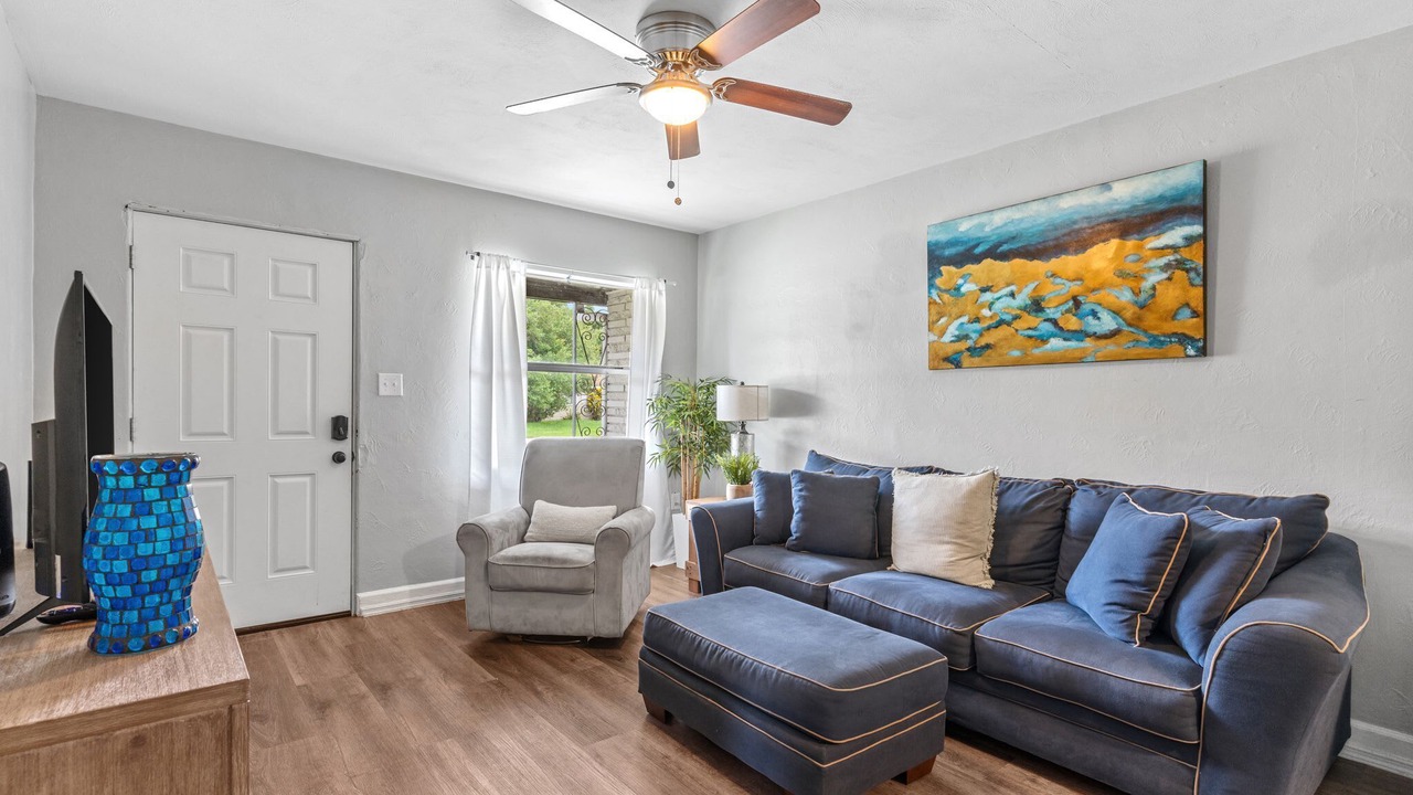 Photo of Livingroom in Winter Haven