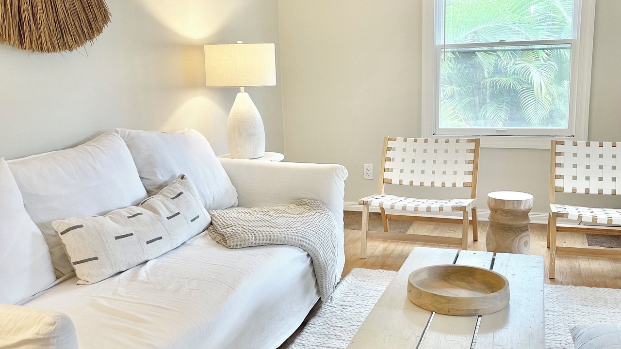 Photo of Livingroom in Crescent Heights