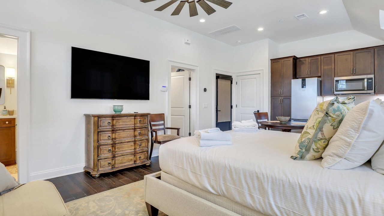 Photo of Bedroom in Hitch Village - Fred Wessels Homes