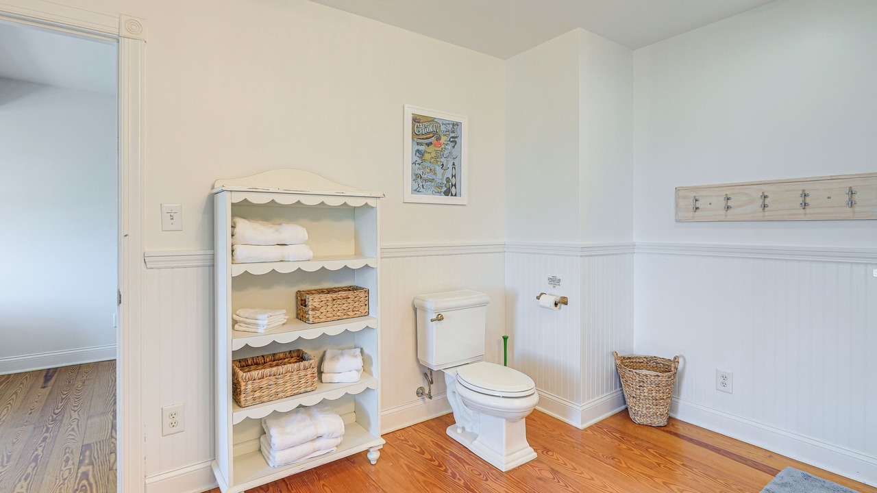 Photo of Bathroom in Harkers Island