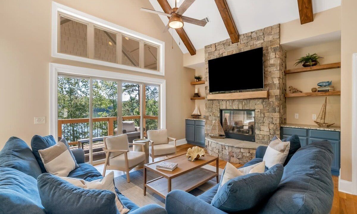Photo of Livingroom in West Union