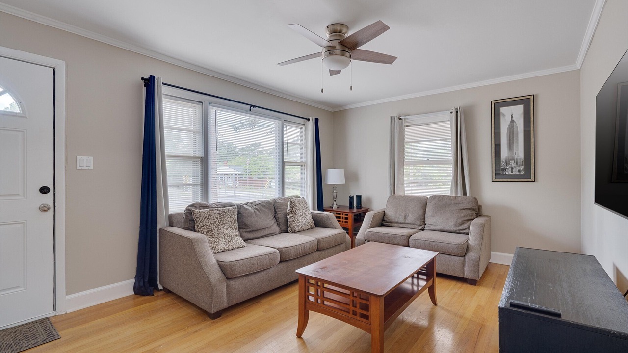 Photo of Livingroom in Terry Sanford